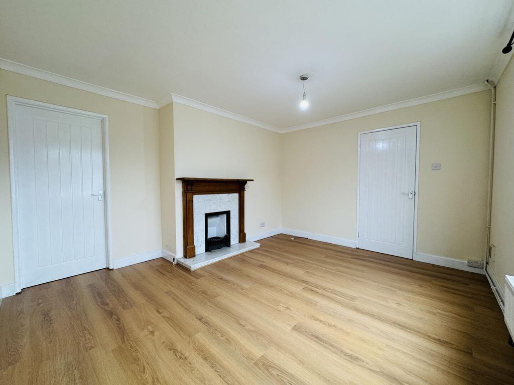 Property photo 2 of 15 Living Room