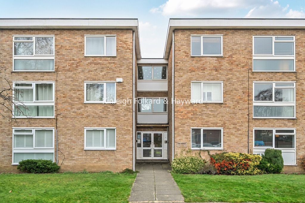 Property photo 1 of 20 Picture No. 04