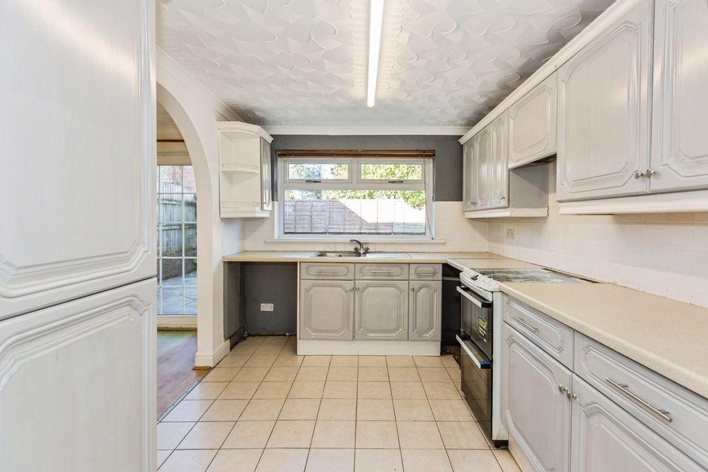 Additional image 10 of 3 bed semi-detached house for saleSpringfield Close, Gowerton, Swansea SA4