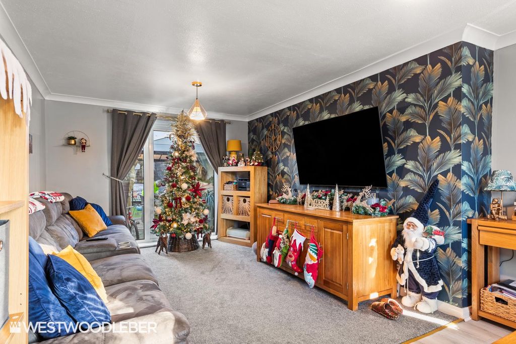 Property photo 2 of 17 Pengellyclose_2.Jpg