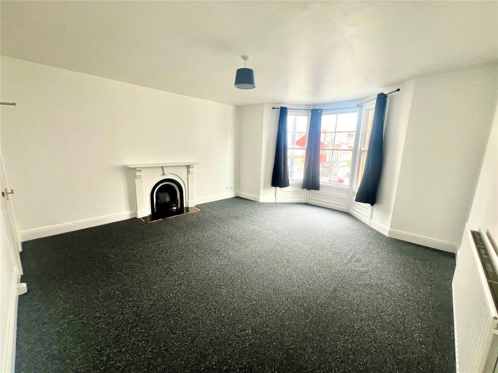 Property photo 2 of 12 Picture No. 10