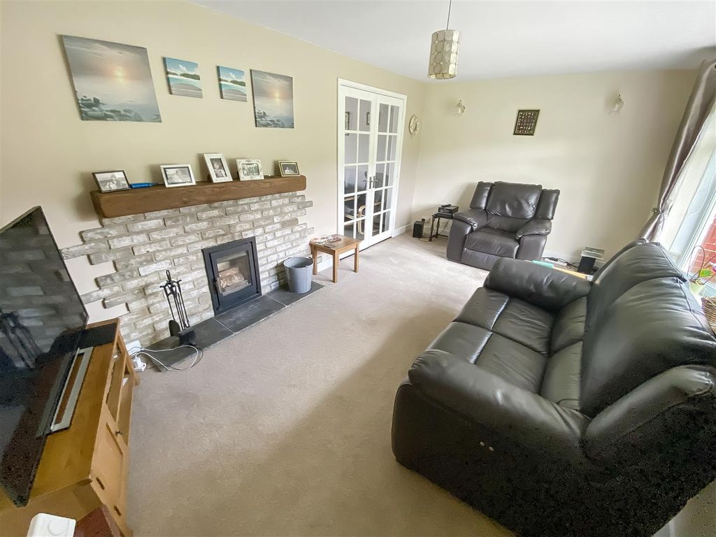 Property photo 3 of 12 Living Room.Jpg