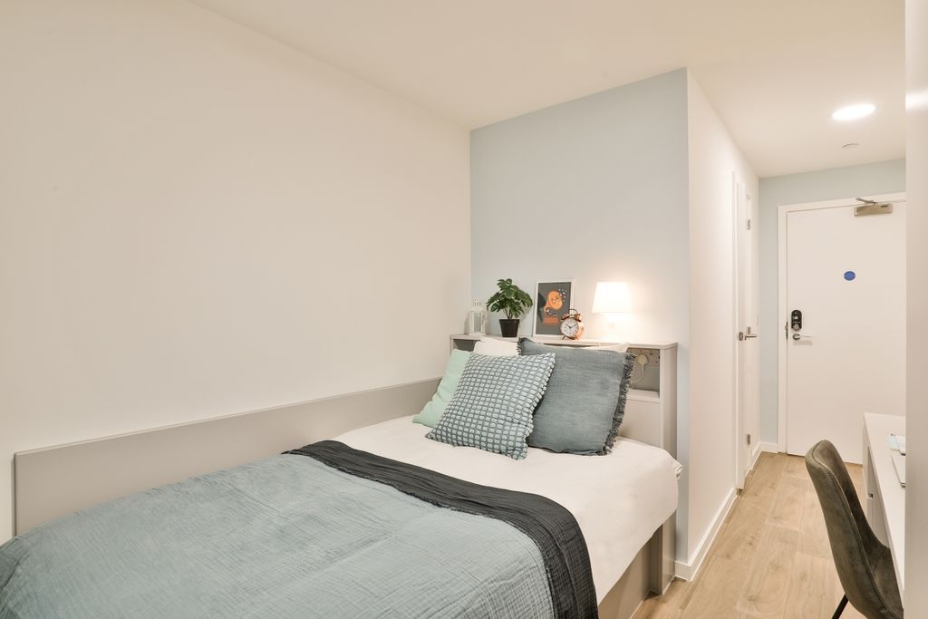 Property photo 1 of 7 Bronze Ensuite (13 Of 9)
