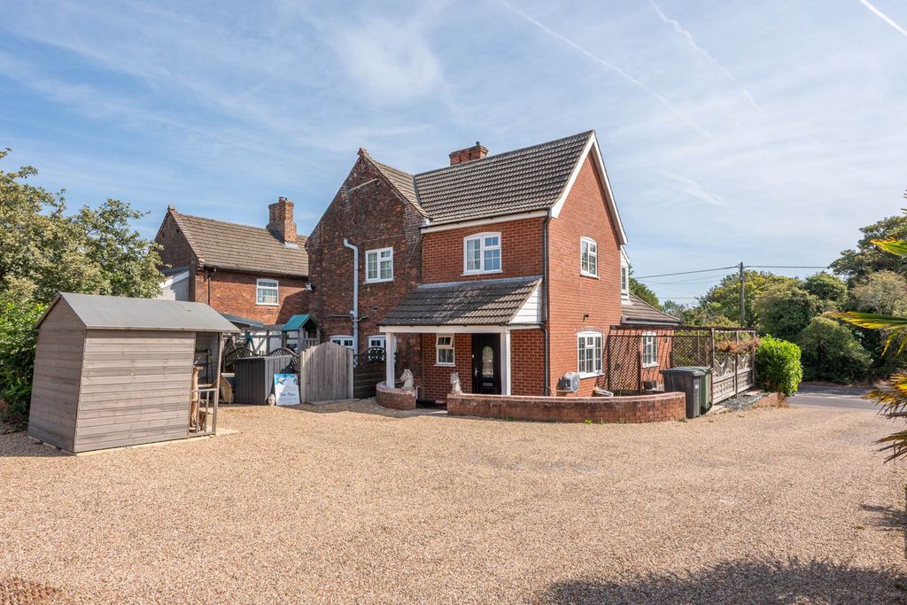Property photo 1 of 31
