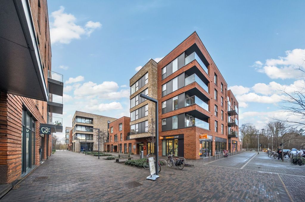 Property photo 1 of 21