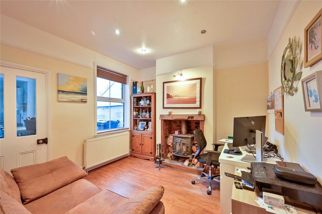 Property photo 3 of 16 Picture No. 07