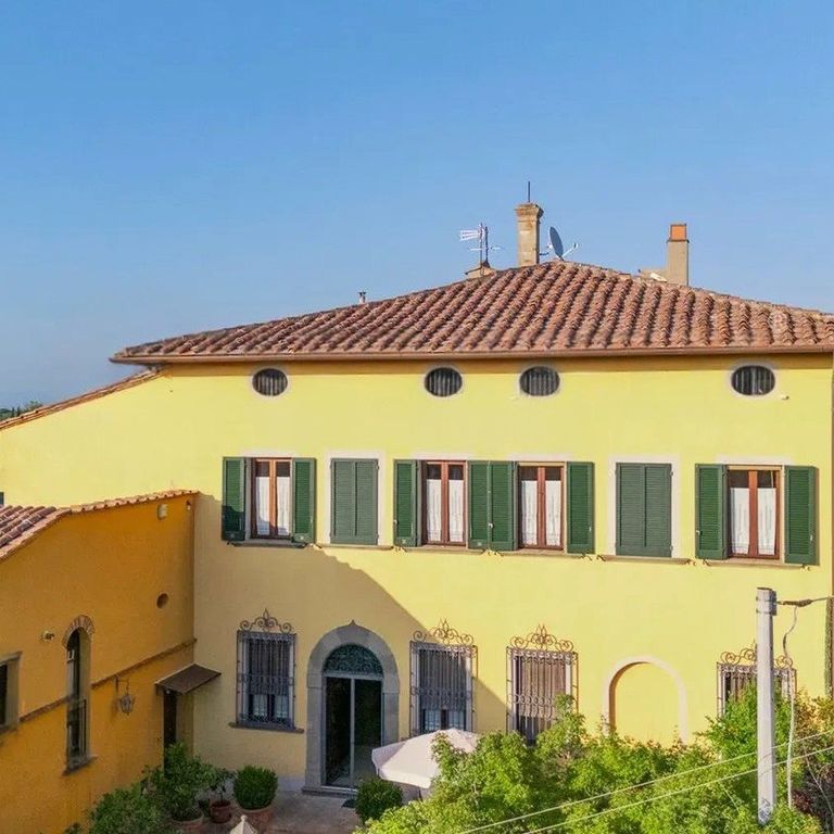 Property photo 1 of 19 Charming Villa In Lari, Tuscany's Scenic Beauty