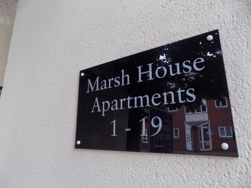 Property photo 2 of 10 Marsh House