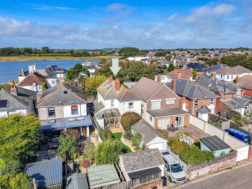 Property photo 3 of 26