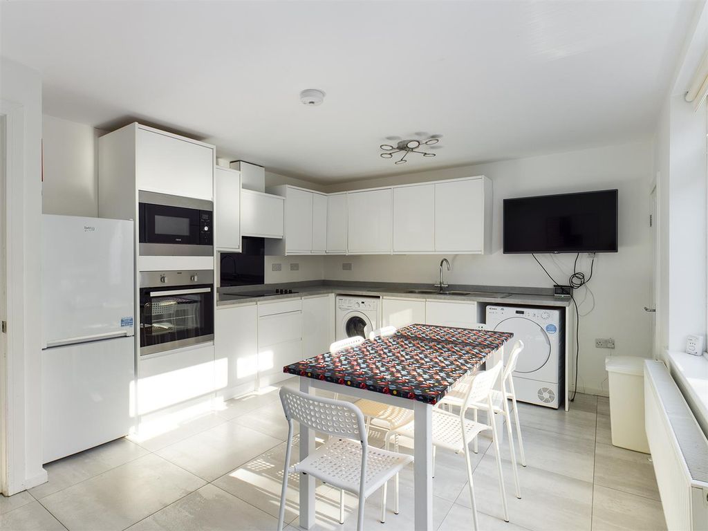 Property photo 1 of 14 Cam00771P1-Pr0096-Still07.Jpg