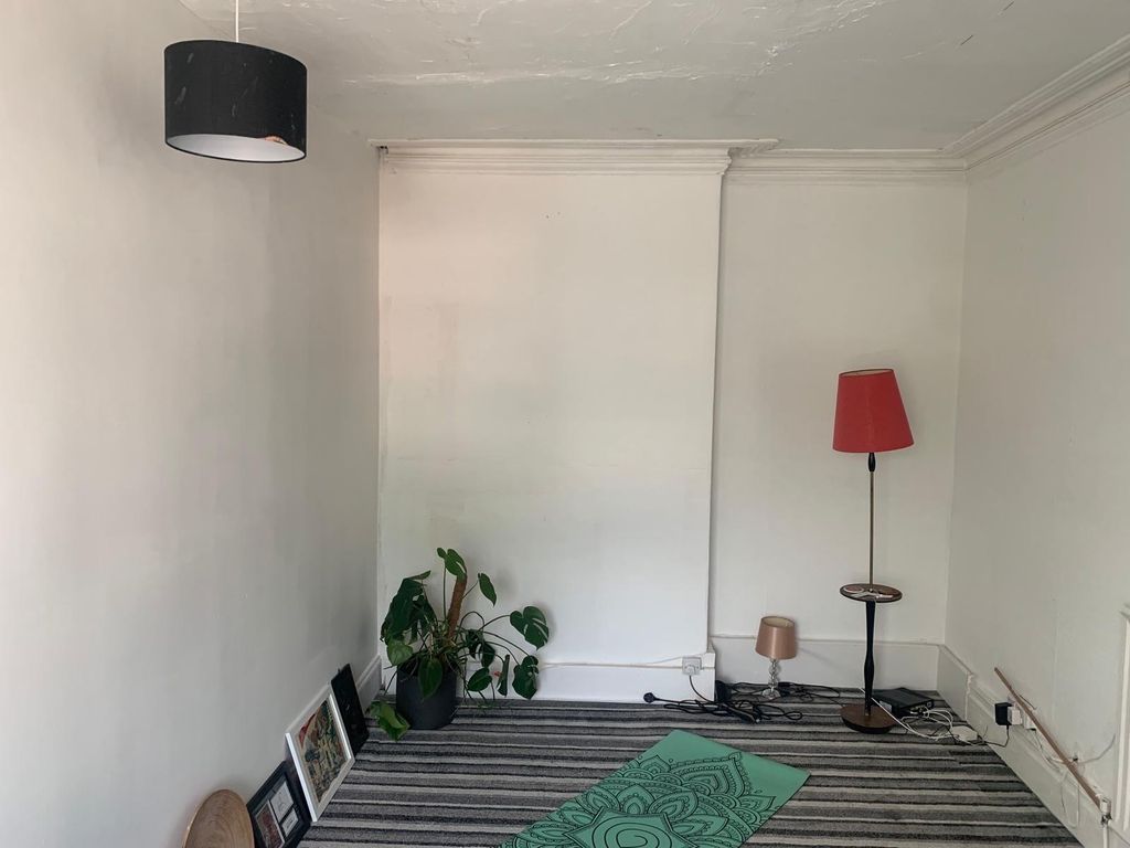 Property photo 2 of 16 Property