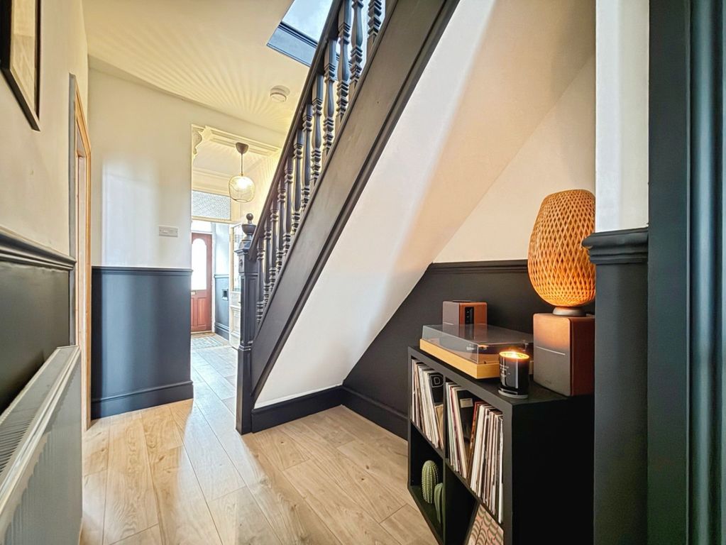 Property photo 3 of 33 4819173