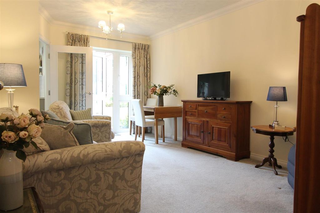 Property photo 3 of 10 Img_9473.Jpg