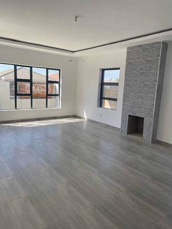 Property photo 2 of 4