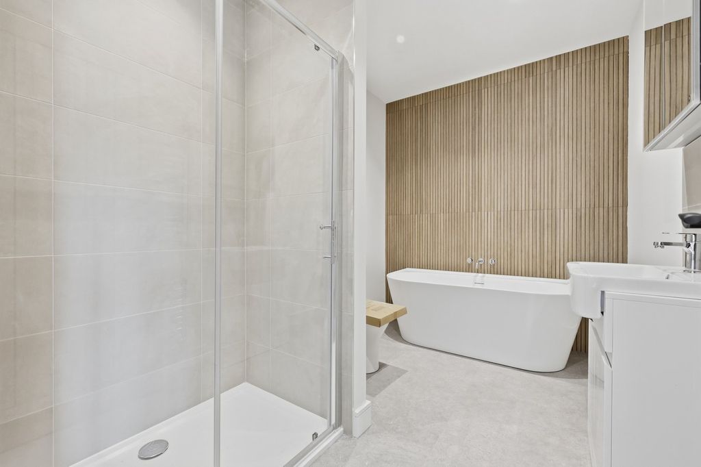 Additional image 19 of 5 bed detached house for saleOakley Gardens, Little Oakley, Harwich CO12