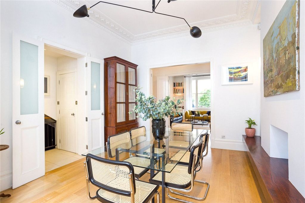 Property photo 3 of 12 Dining Room