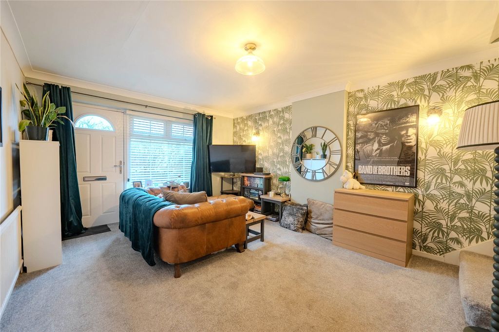 Property photo 2 of 16 Picture No. 11