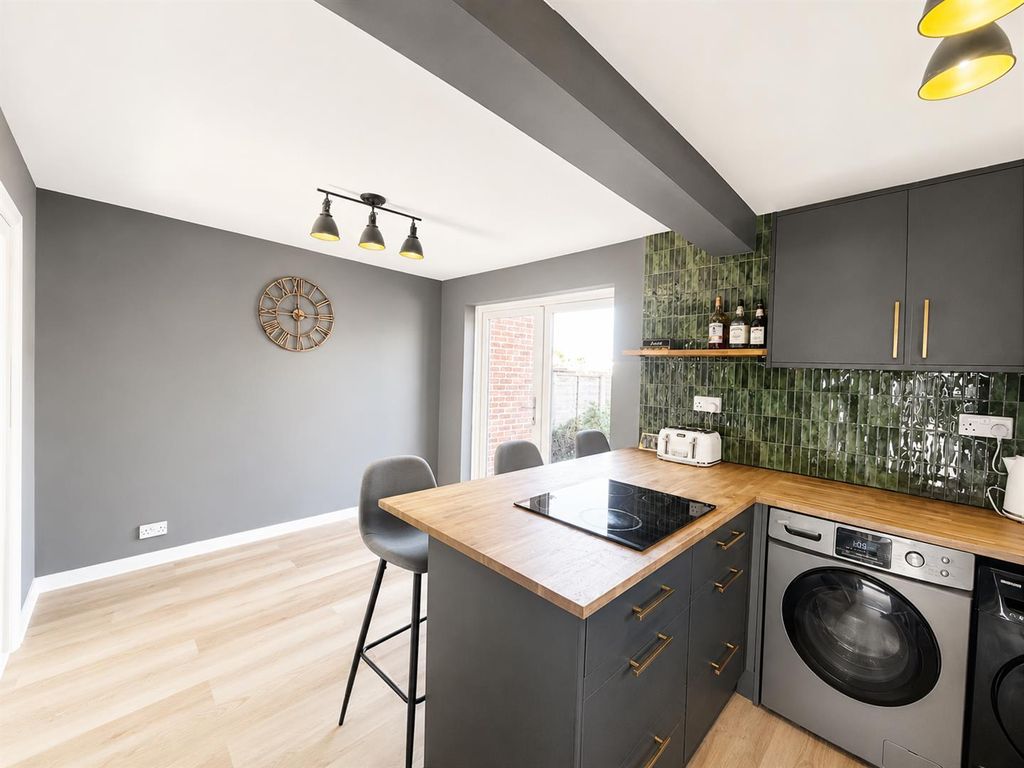 Property photo 3 of 9 Open Plan