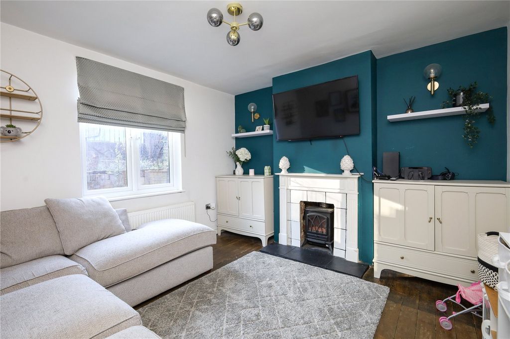 Property photo 2 of 12 Picture No. 05