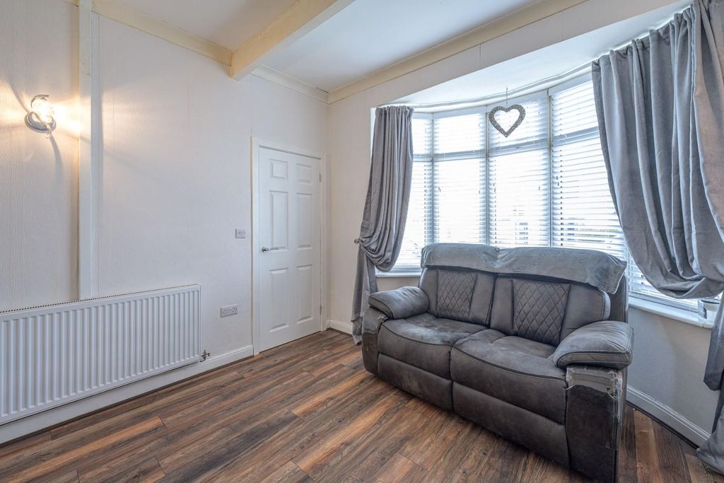 Property photo 3 of 18 _Msm8874-1.Jpg