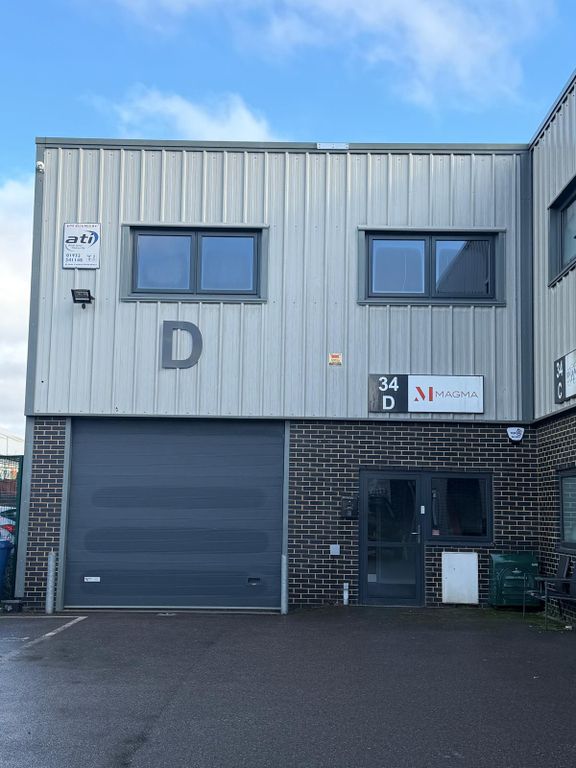 Property photo 1 of 18