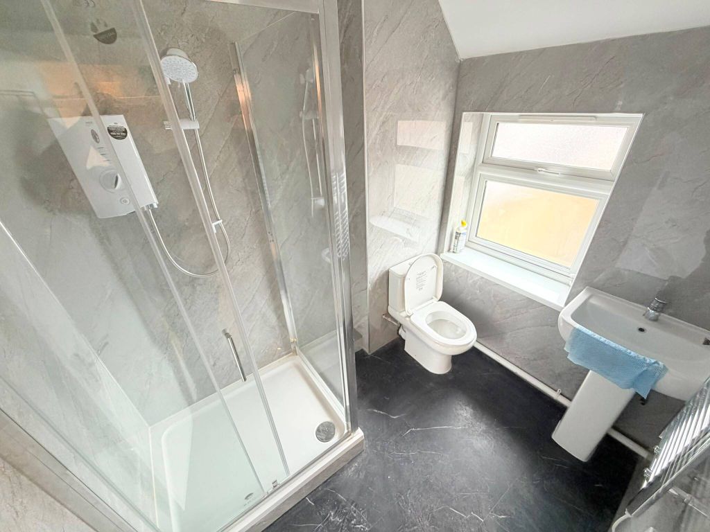 Property photo 3 of 4