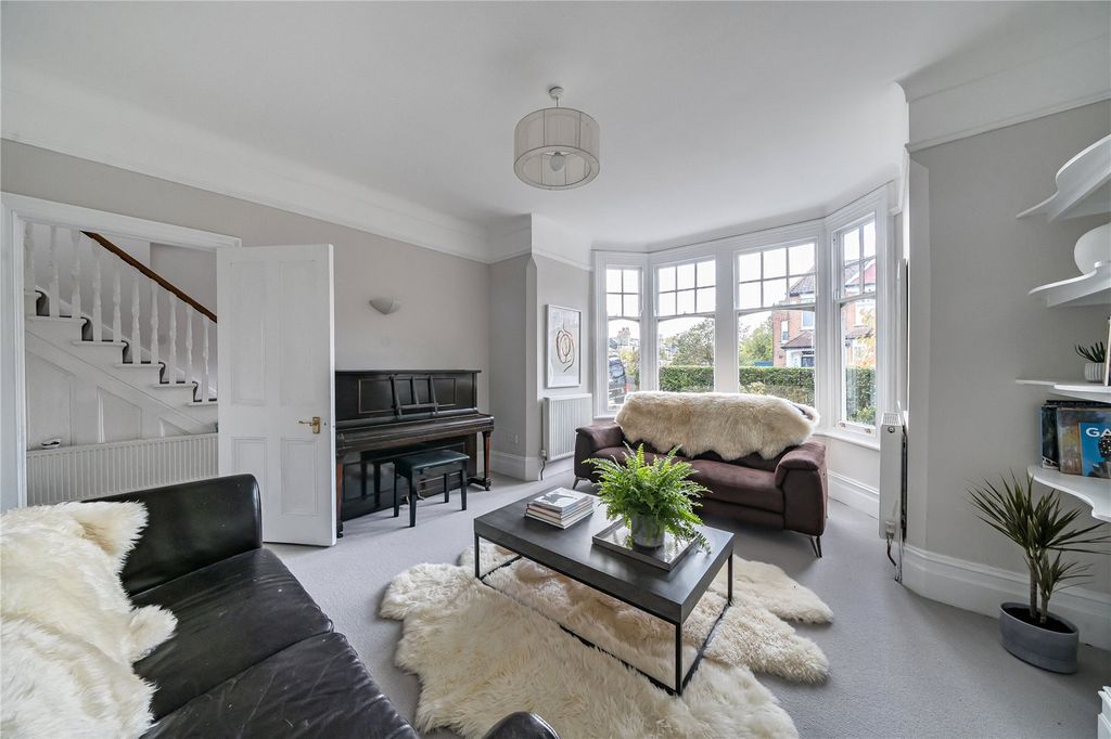 Property photo 3 of 23 Picture No. 13