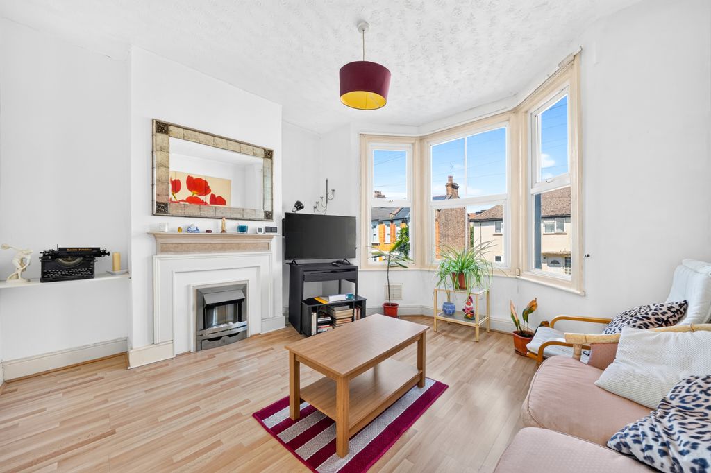 Property photo 3 of 14