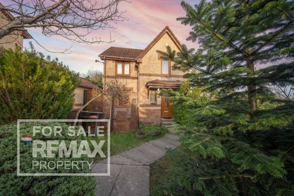 Property photo 1 of 37 Front Of The Property