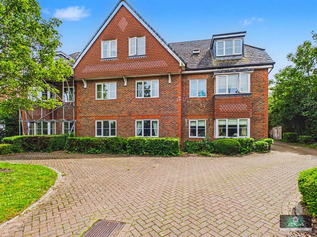 Property photo 1 of 15 Cam02067G0-Pr0302-Still016.Jpg