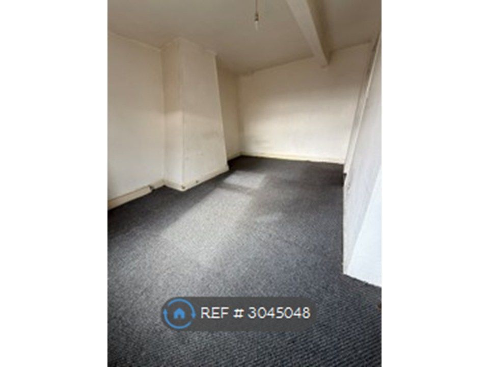 Property photo 3 of 8 Bedroom 2