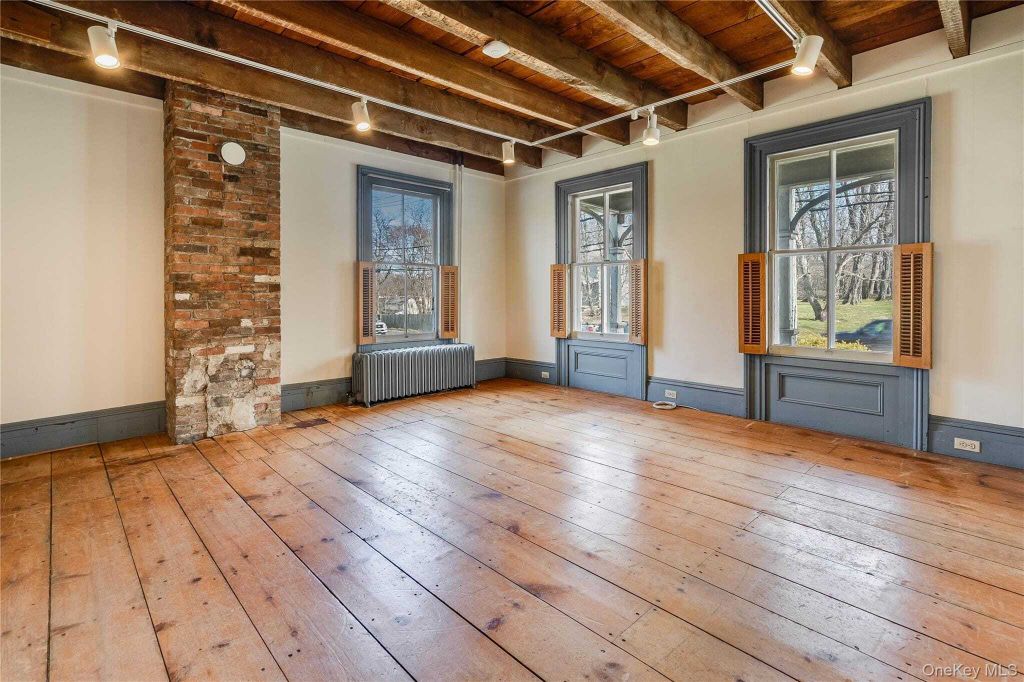 Property photo 2 of 25 <Alttext/>