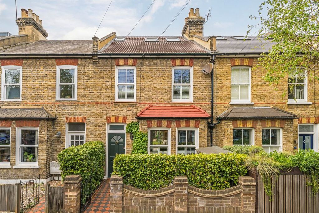 Property photo 1 of 12