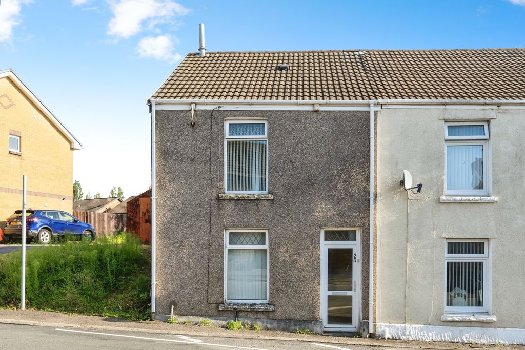 Property photo 1 of 18