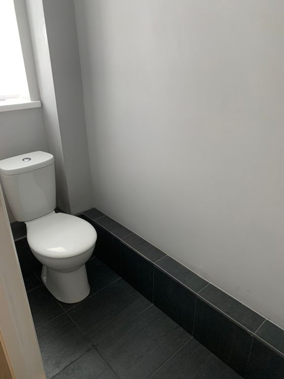 Property photo 2 of 31