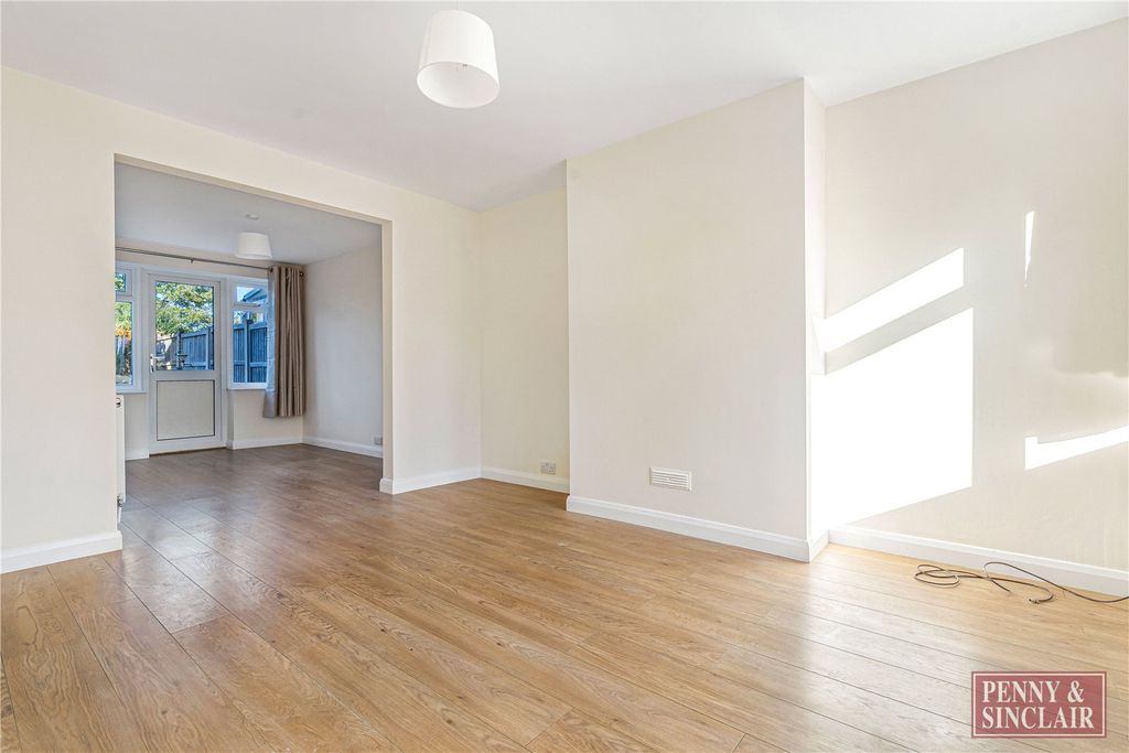 Property photo 2 of 12 Picture No. 03