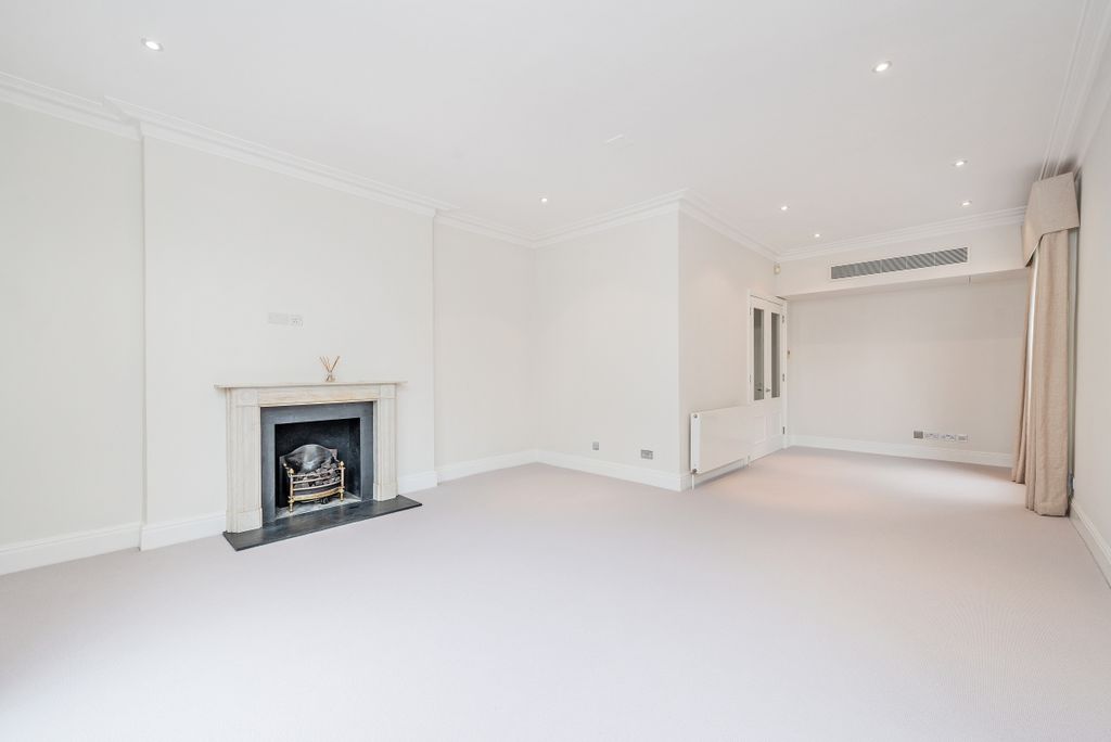 Property photo 2 of 10 18671_London_Land...