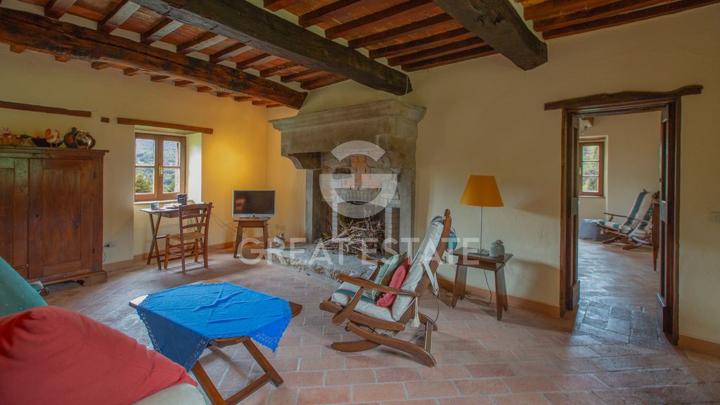 Property photo 2 of 28 Interiors