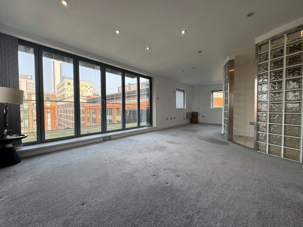 Property photo 3 of 23