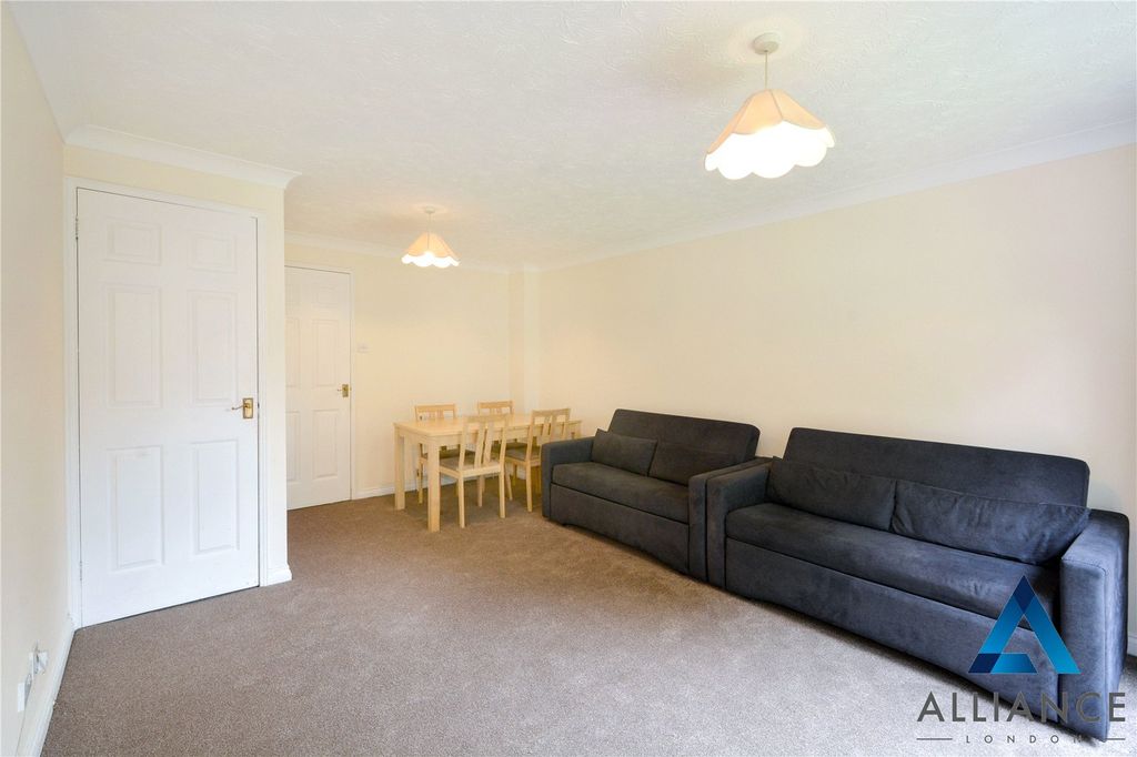 Property photo 3 of 12 Picture No. 16