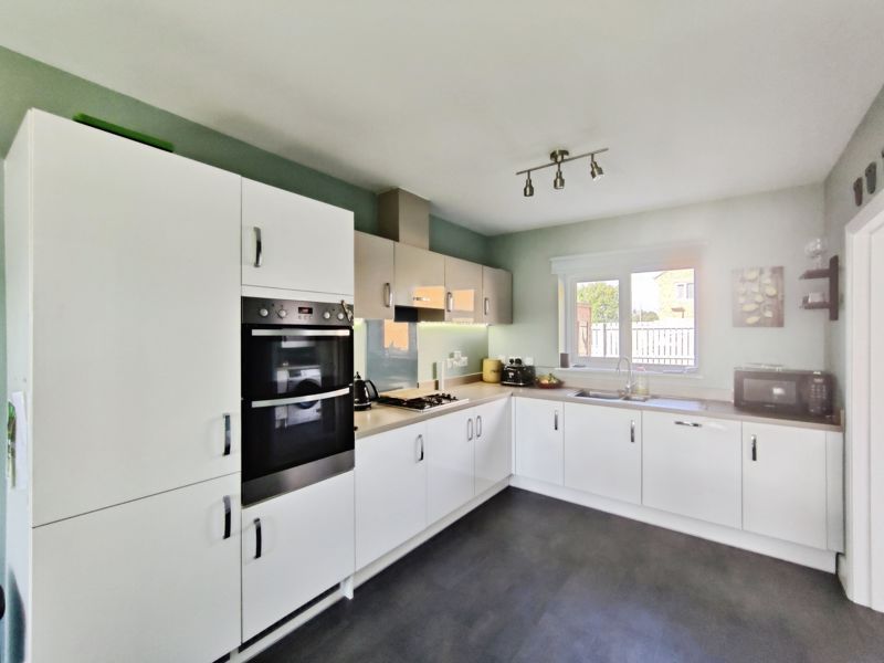 Property photo 2 of 14 Photo 10