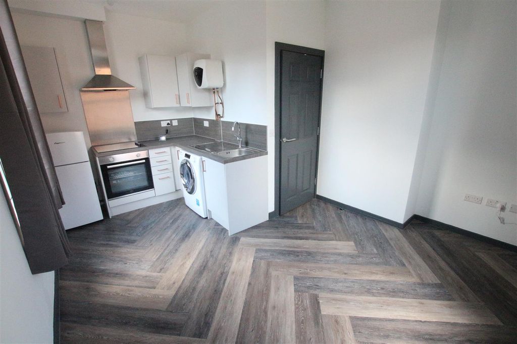 Property photo 2 of 7 Img_1233.Jpg