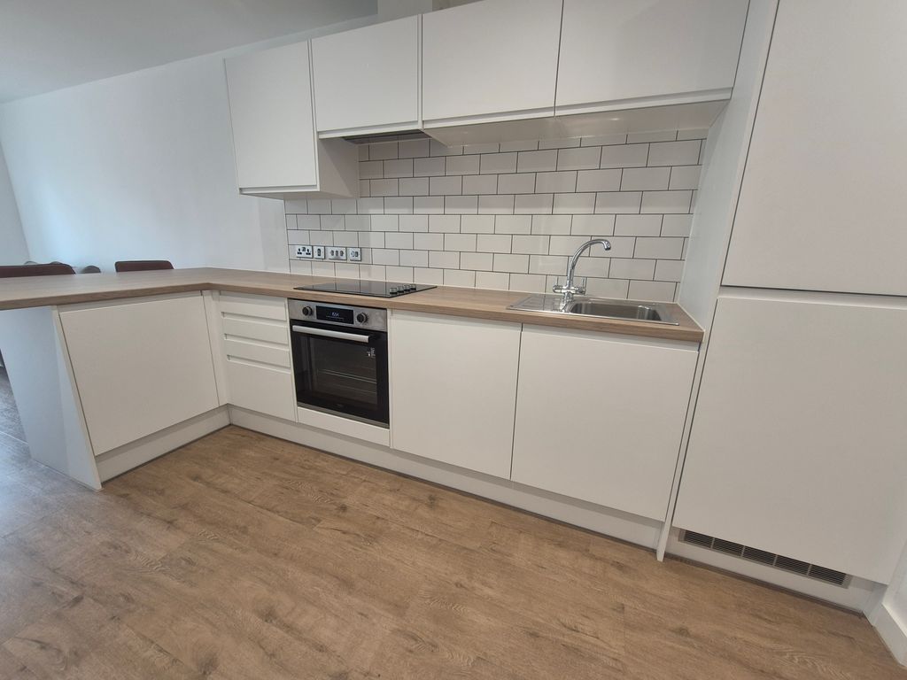 Property photo 2 of 11 Image