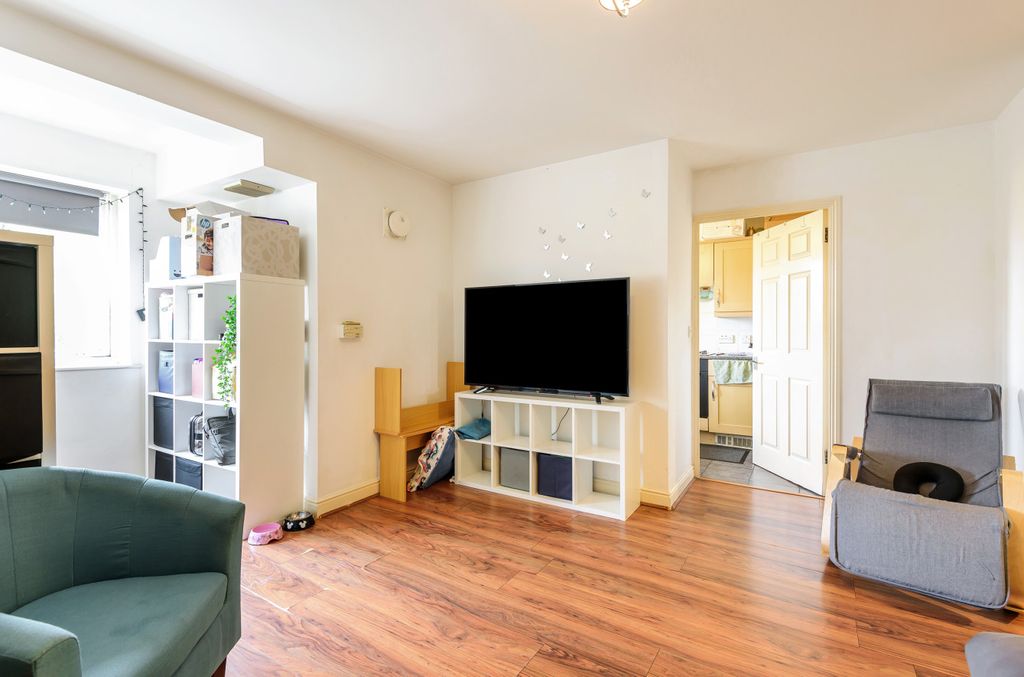 Property photo 3 of 8 916832 (2).Jpg