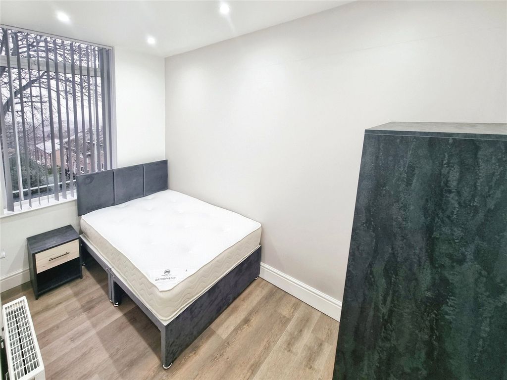 Property photo 1 of 12 Picture No. 44