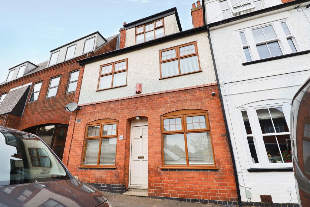 Property photo 1 of 13 Photo 2