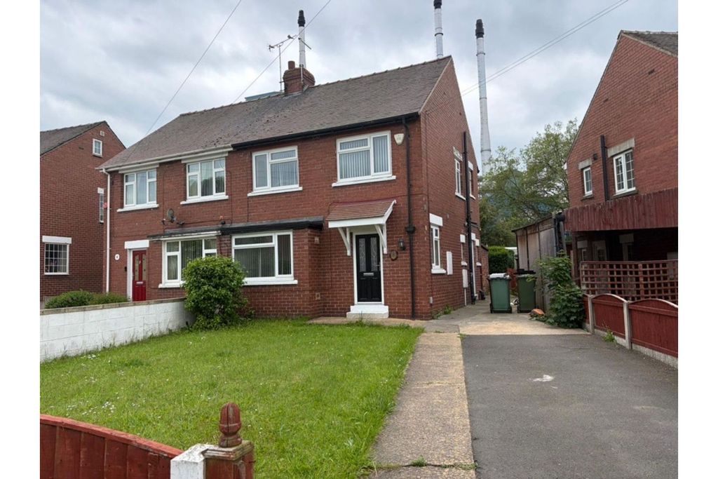 Property photo 1 of 10