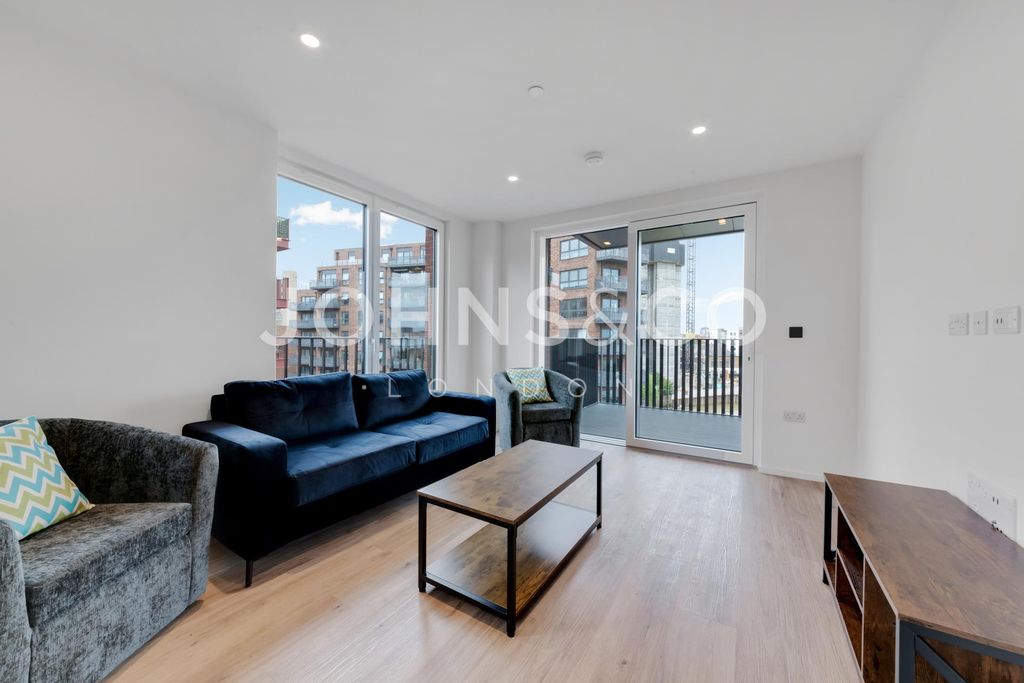 Property photo 2 of 7