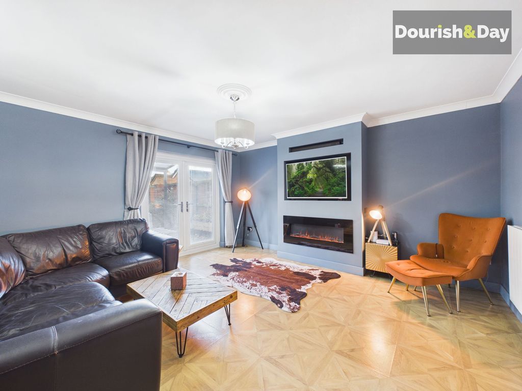 Property photo 2 of 21