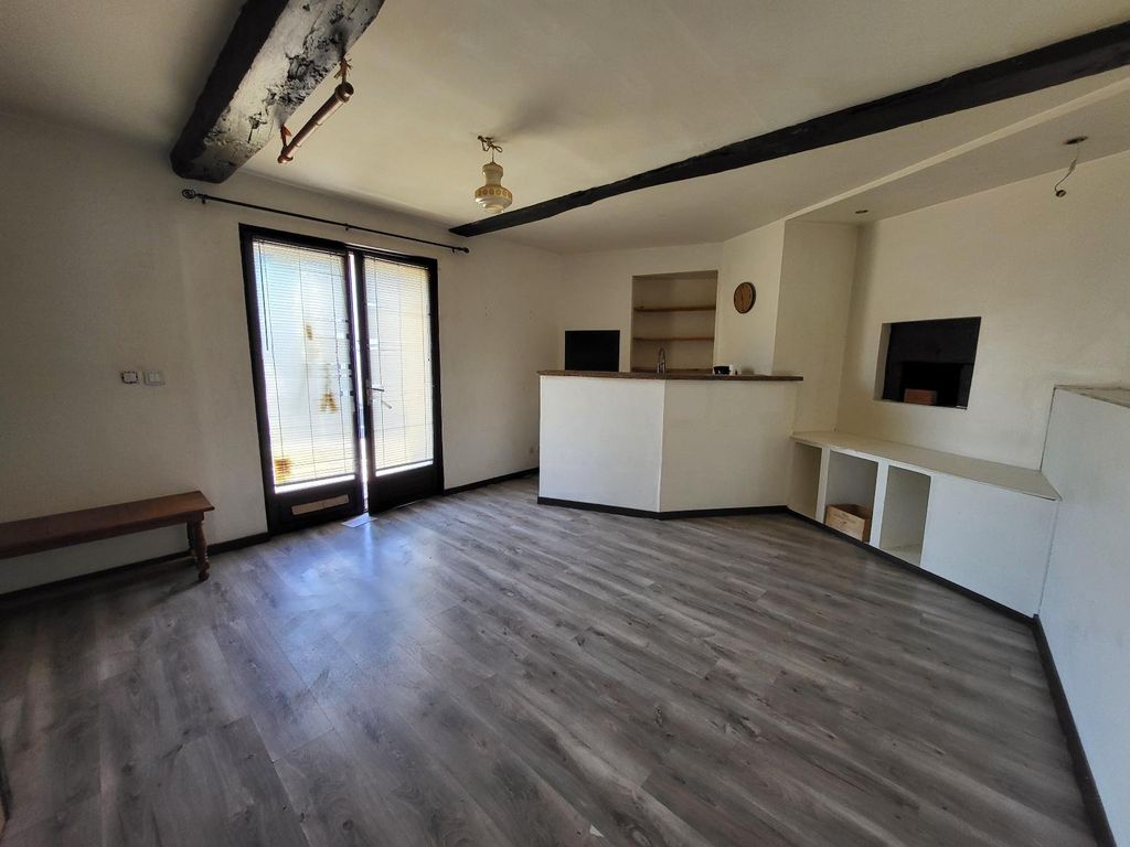 Property photo 2 of 5